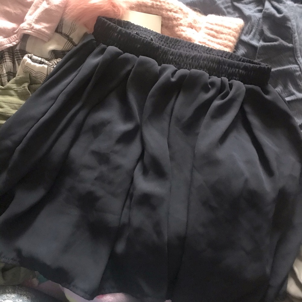 Brandy Melville skirt 🧸